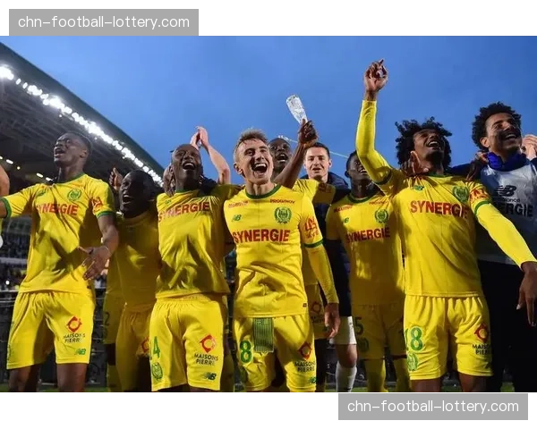 欧战资格关键战前瞻:朗斯对阵里尔的北方德比