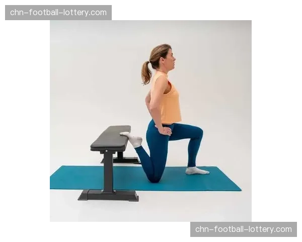 国米体能教练团队引入新型恢复设备,旨在缩短高强度比赛后肌肉再生时间 国米体能教练团队引入新型恢复设备,旨在缩短高强度比赛后肌肉再生时间